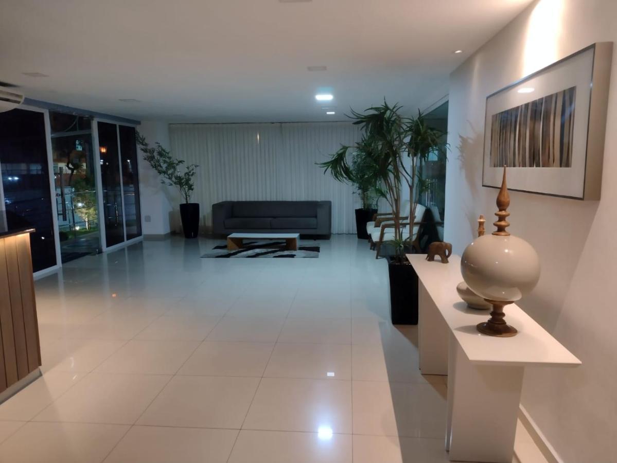 Apartamento Mobiliado De 2 Quartos Em Cabo Branco Com Internet E Garagem